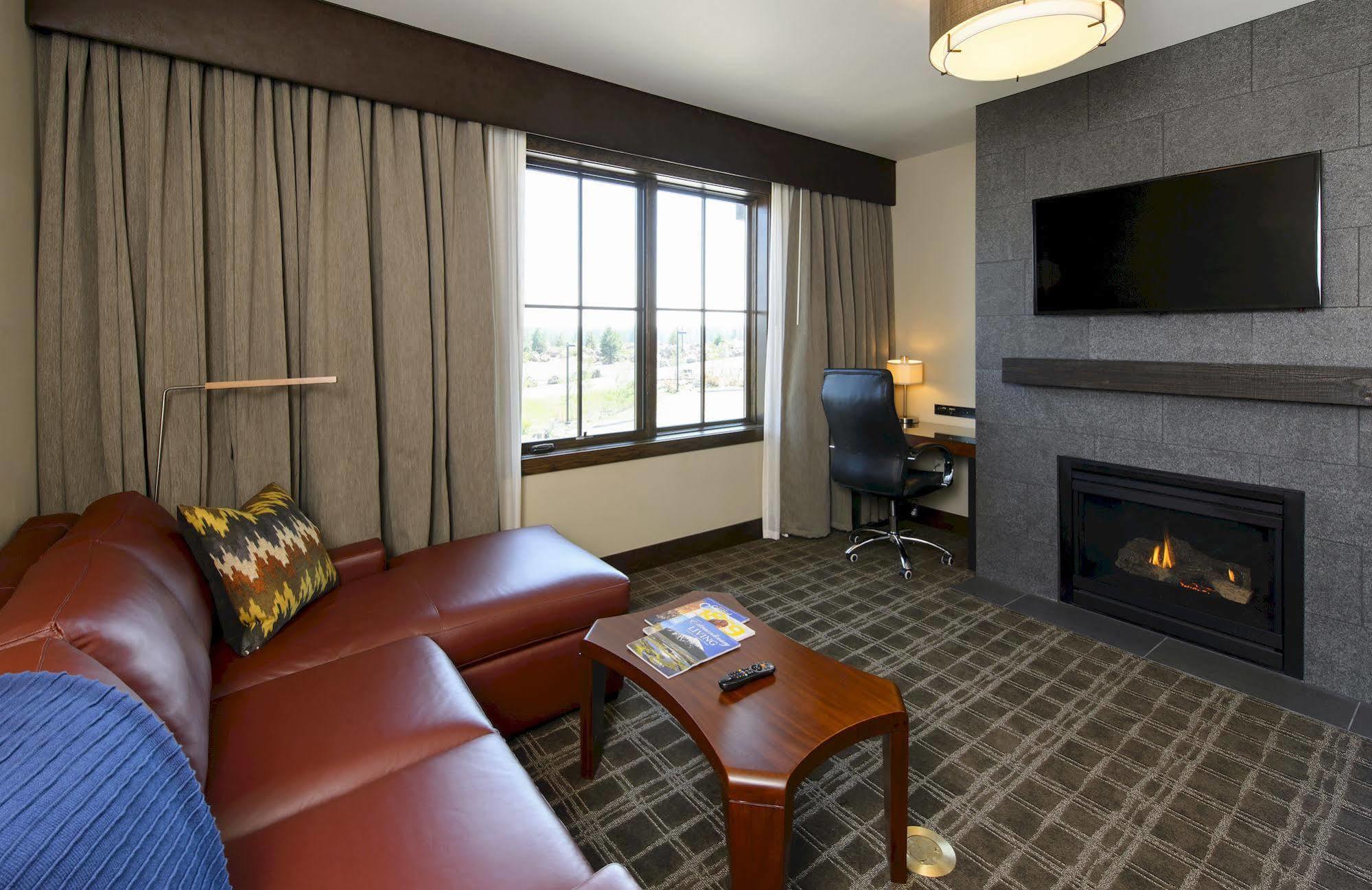 Tetherow Hotel Deschutes River Woods Bagian luar foto